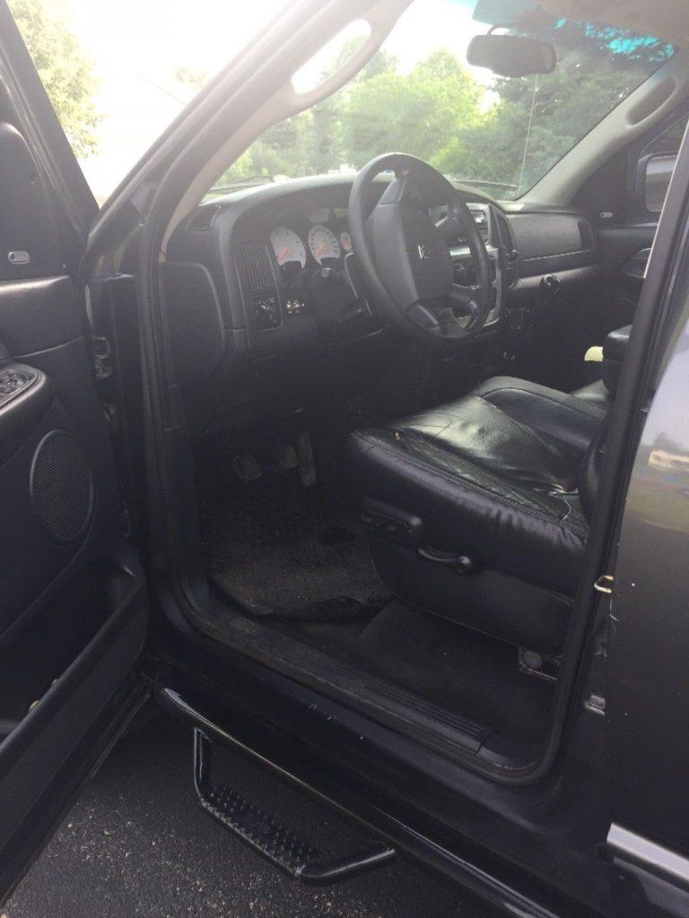 very little rust 2004 Dodge Ram 3500 Laramie pickup