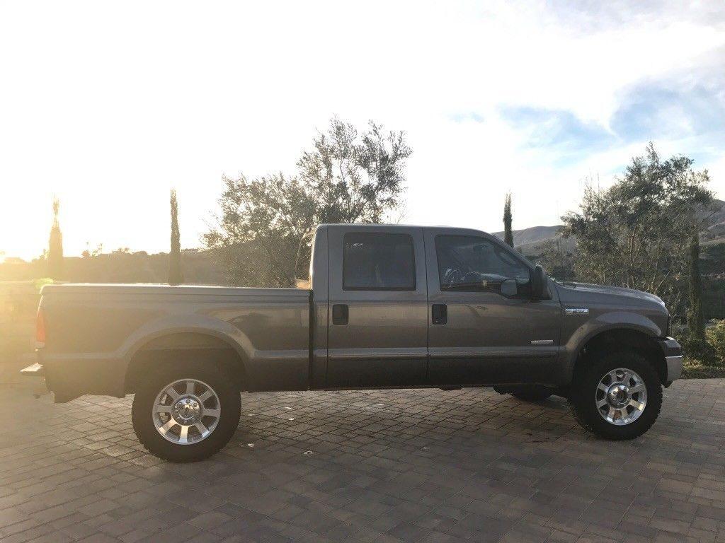 modified 2005 Ford F 250 pickup