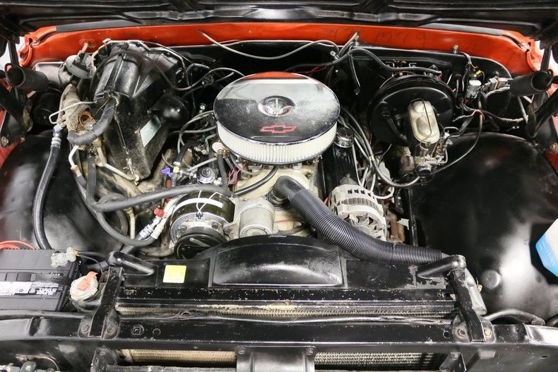 nicely detailed 1971 Chevrolet C 10 Pickup