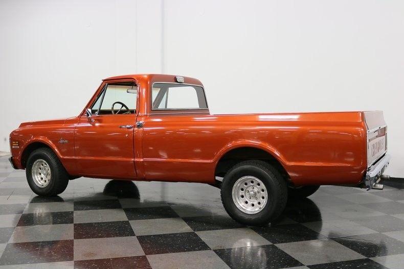 nicely detailed 1971 Chevrolet C 10 Pickup