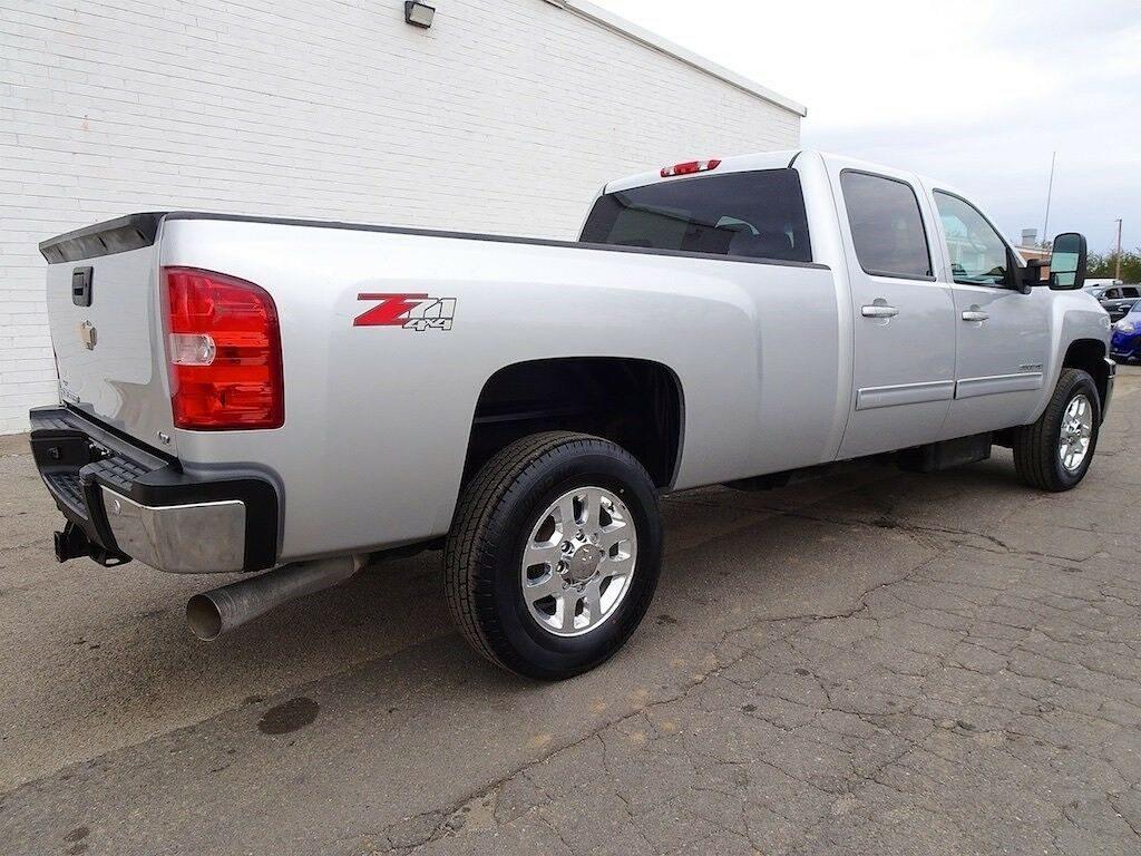 clean 2012 Chevrolet Silverado 3500 LTZ pickup