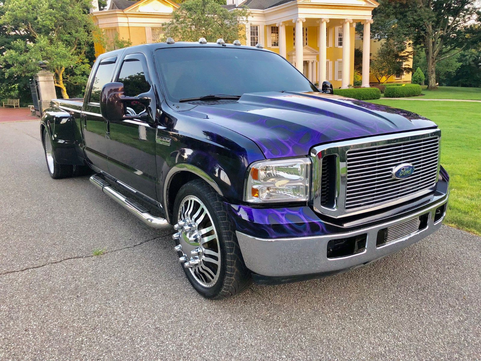 show monster 1999 Ford F 350 Custom Dually pickup. lifted 1999 Ford F 250 p...