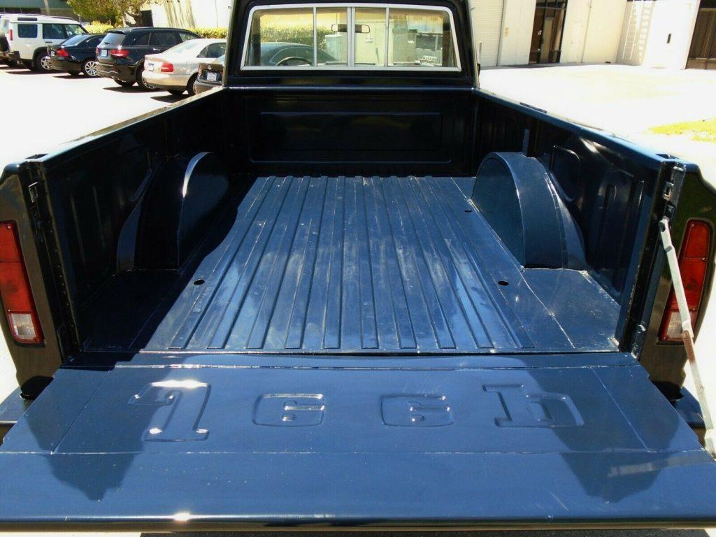 newly installed lift 1982 Jeep J10 Honcho pickup