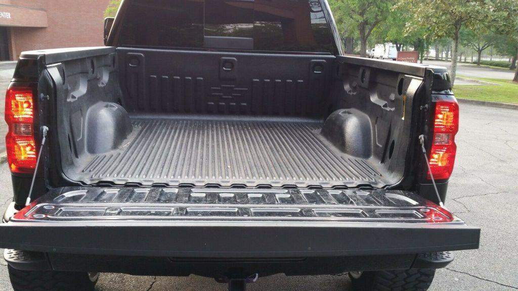 well modified 2016 Chevrolet Silverado 1500 Z71 Lt 2 pickup