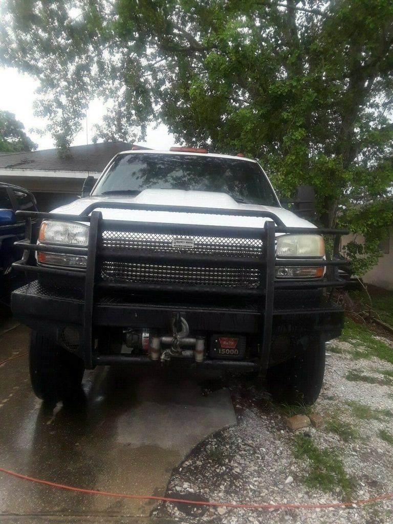 needs work 2004 GMC Sierra 3500 Slt pickup