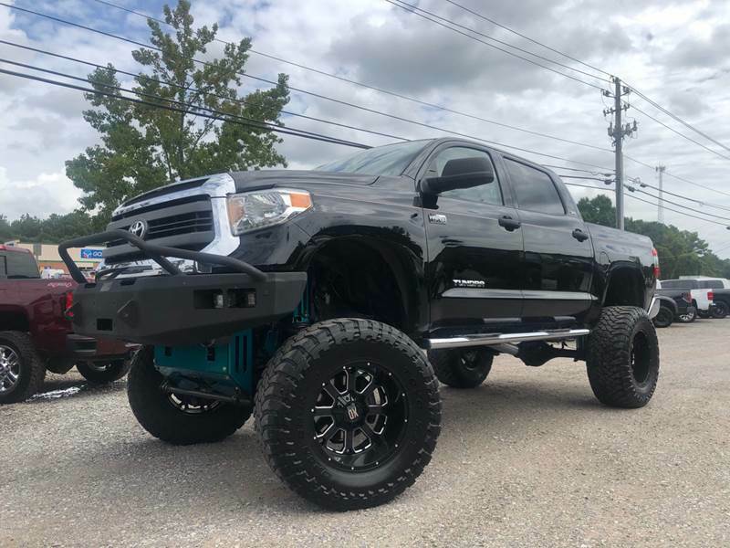 sharp 2014 Toyota Tundra SR5 4×4 pickup