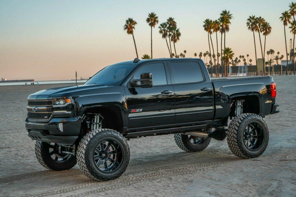 fully loaded 2017 Chevrolet Silverado 1500 LTZ Z71 Midnight Edition 6.2L pickup