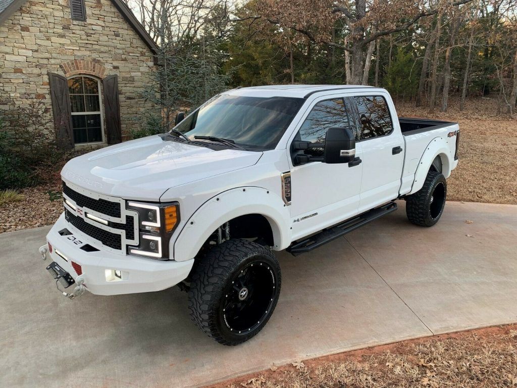 sharp 2018 Ford F 250 XLT pickup