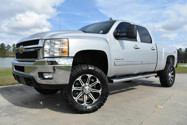 clean 2013 Chevrolet Silverado 2500 LTZ pickup