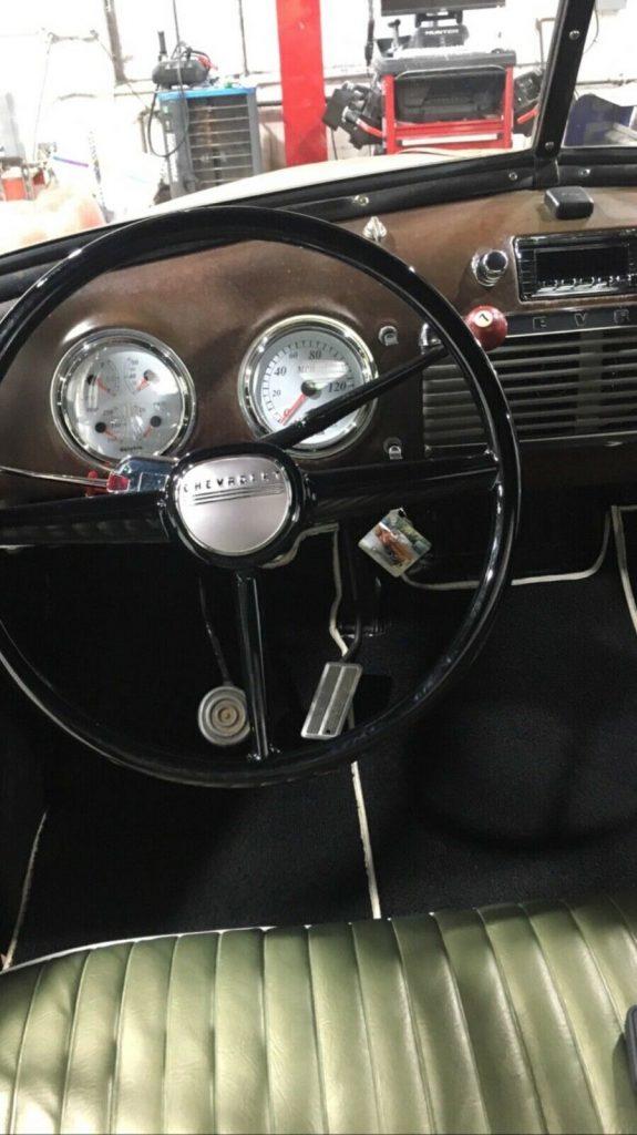 custom 1953 Chevrolet vintage Pickup