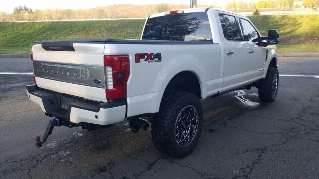 every option available 2017 Ford F 350 Platinum pickup