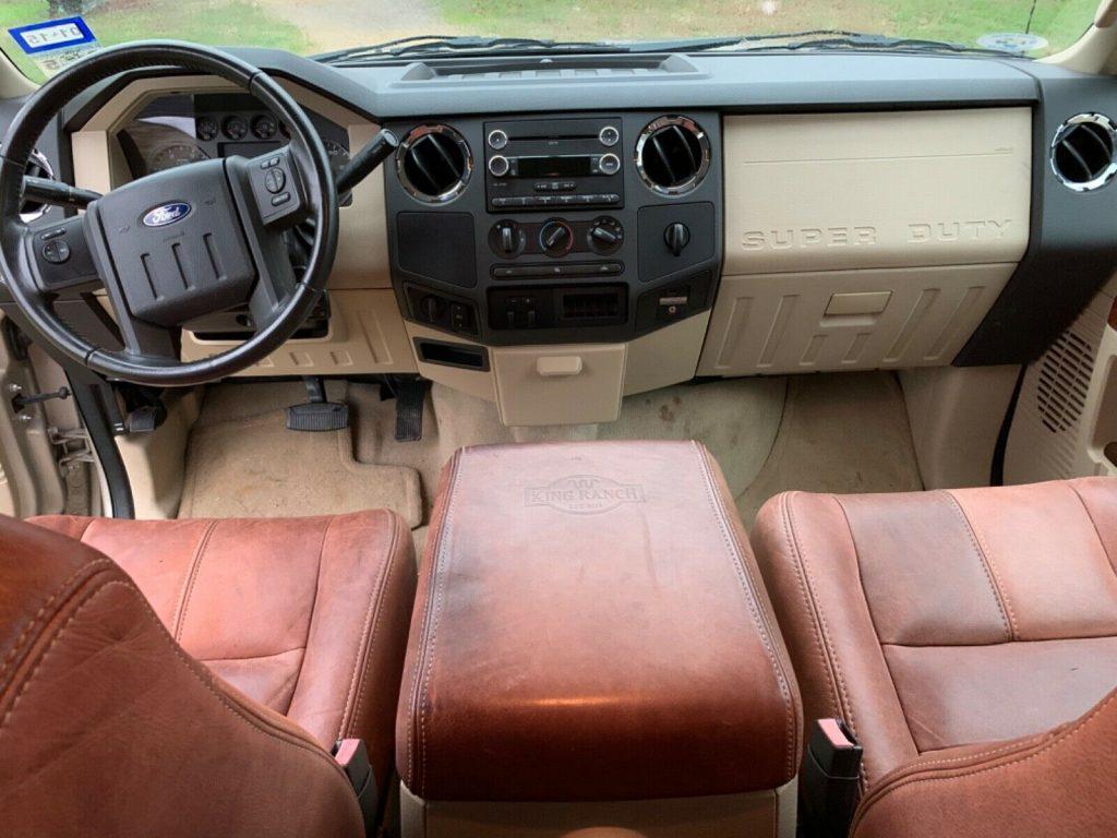 low miles 2009 Ford F 250 Xlt pickup