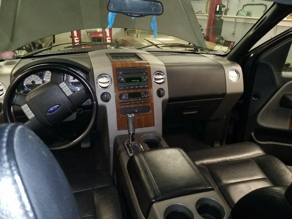 low miles 2004 Ford F 150 SUPERCREW pickup