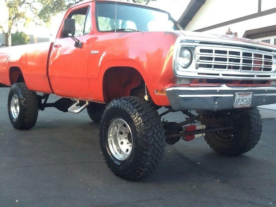 nice patina 1976 Dodge Power Wagon Custom W200 pickups