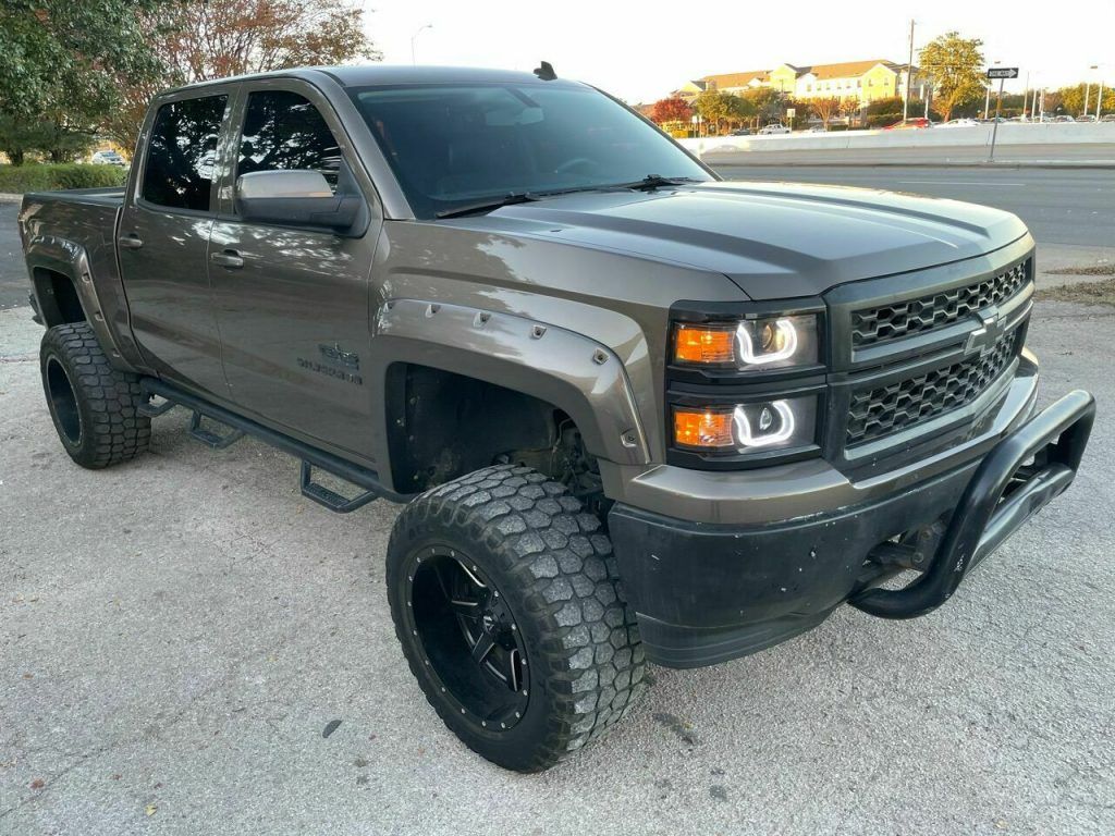 well equipped 2014 Chevrolet Silverado 1500 LT pickup
