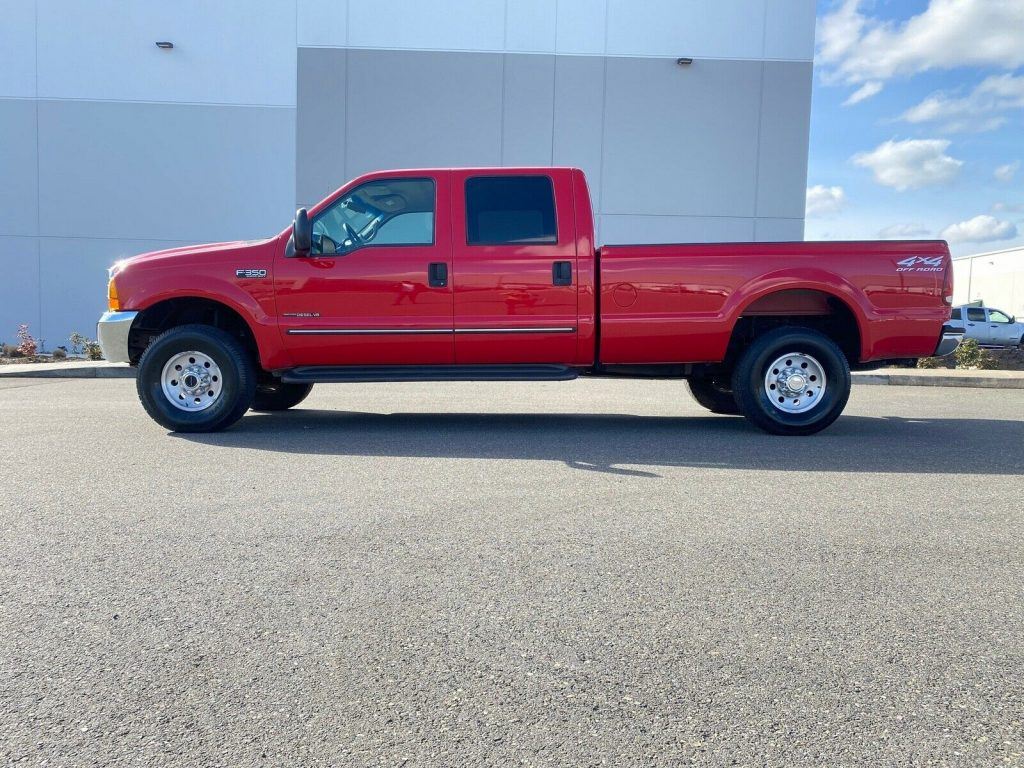2000 Ford F-350 XLT Pickup [loaded]