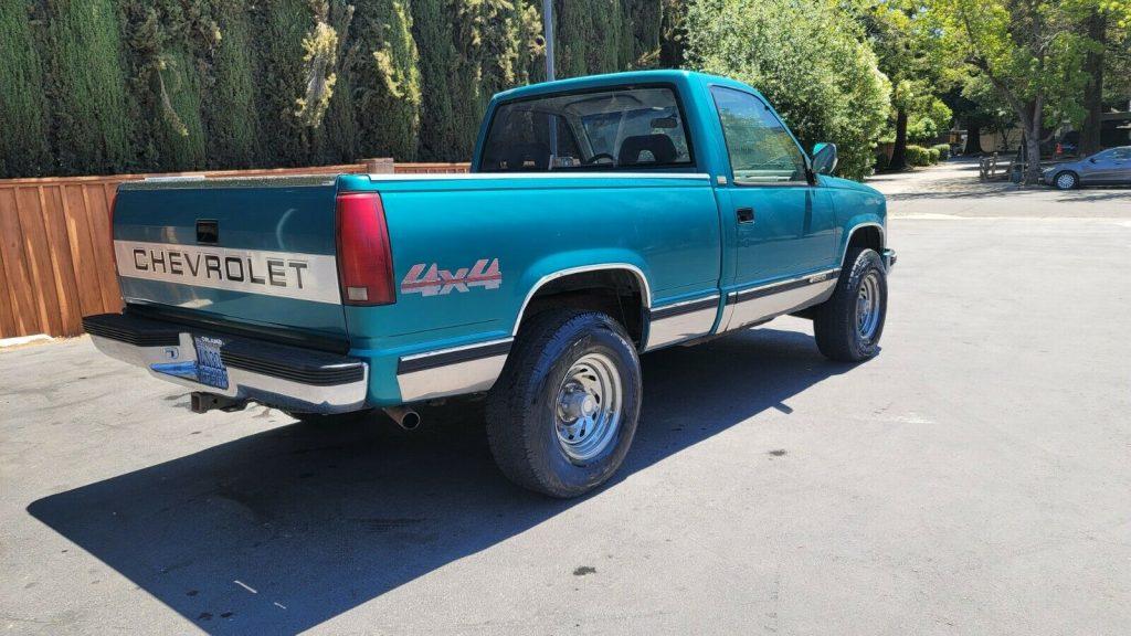 1993 Chevrolet C/K Pickup 1500 Silverado pickup [rust free]