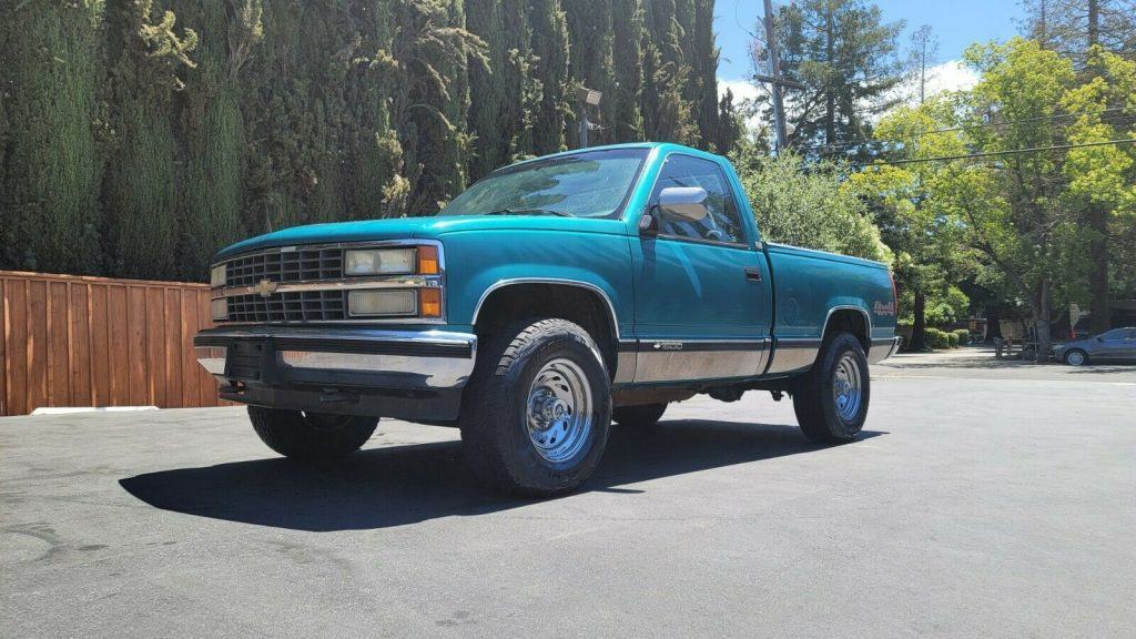 1993 Chevrolet C/K Pickup 1500 Silverado pickup [rust free]