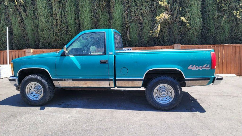 1993 Chevrolet C/K Pickup 1500 Silverado pickup [rust free]