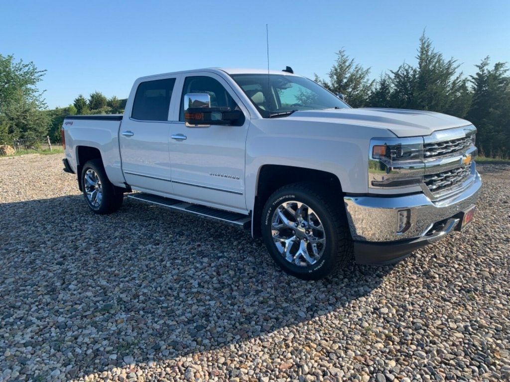 2018 Chevrolet Silverado 1500 [very low miles]
