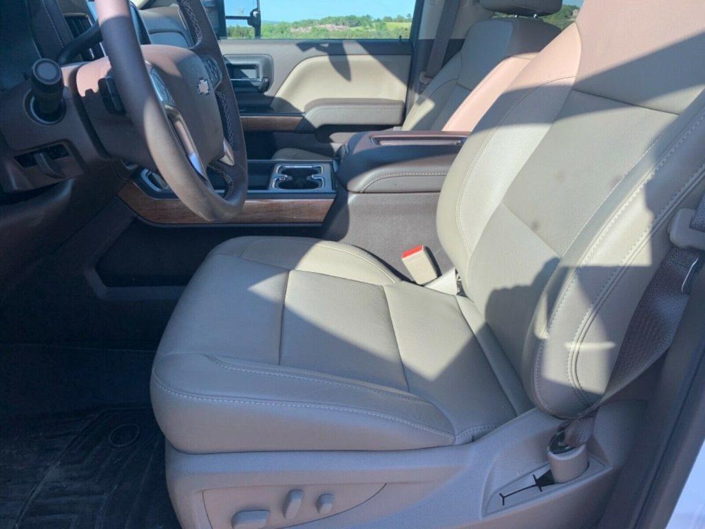 2018 Chevrolet Silverado 1500 [very low miles]