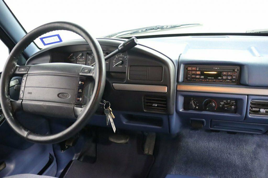 1995 Ford F-150 XLT pickup [loaded with goodies]
