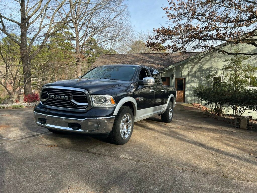 2015 Ram 1500 Laramie pickup [loaded with goodies]