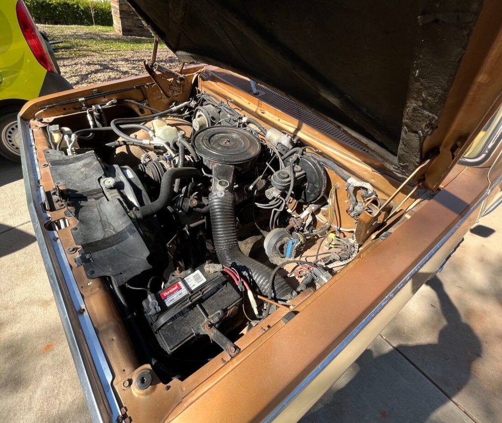 1985 Dodge D100 Pickup