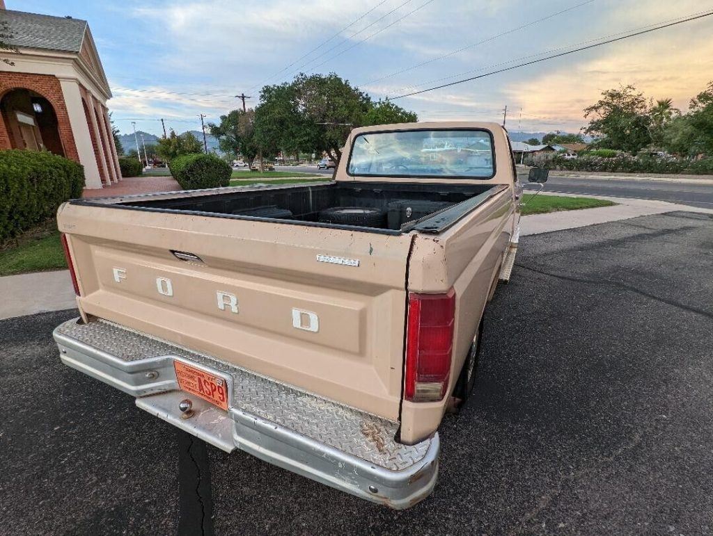 1986 Ford F-150 XLT pickup [new parts]