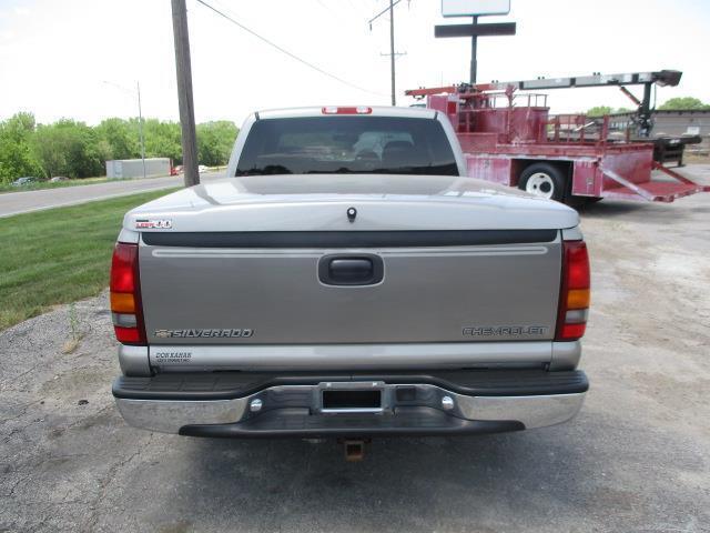 2001 Chevrolet Silverado 1500 LS