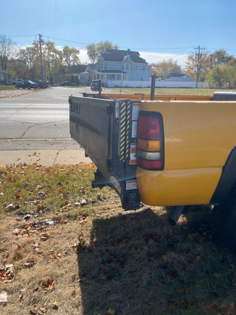 2006 GMC 2500 HD Service Truck CNG Dedicated with Liftgate