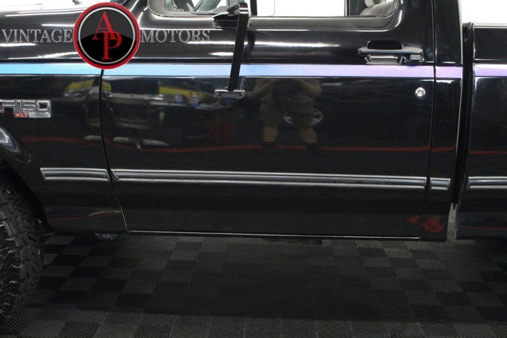 1992 Ford F150 Nite Edition 4X4