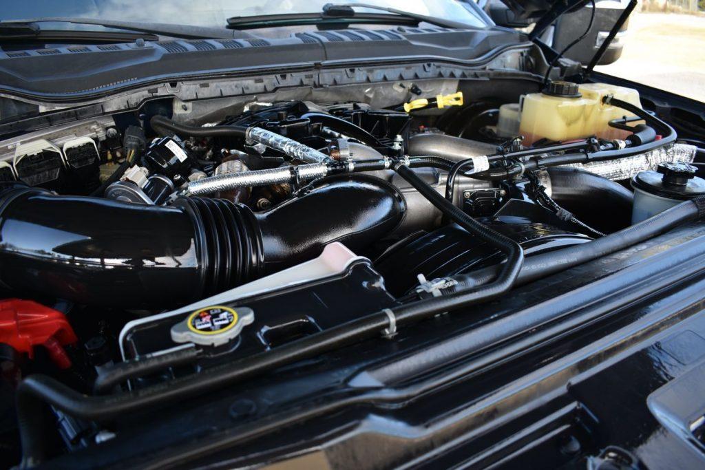 2017 Ford F-250 Lariat pickup [pristine shape]