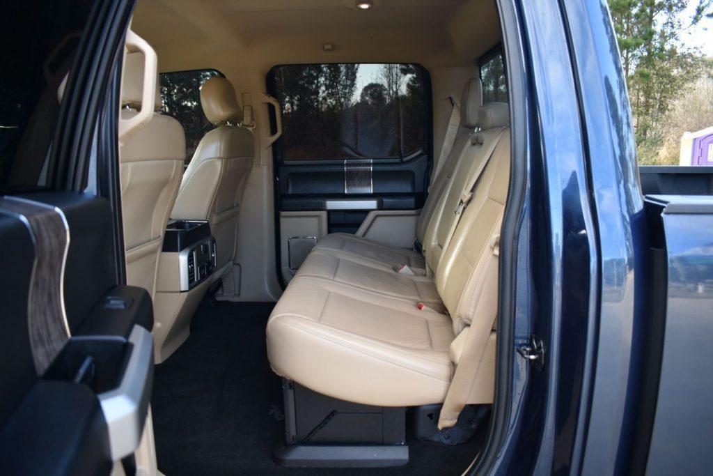 2017 Ford F-250 Lariat pickup [pristine shape]