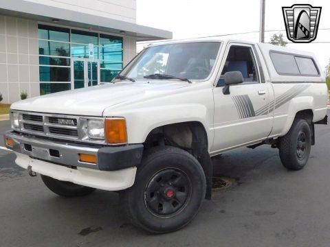 White 1987 Toyota Pickup 22R I4 5 Speed Manual for sale