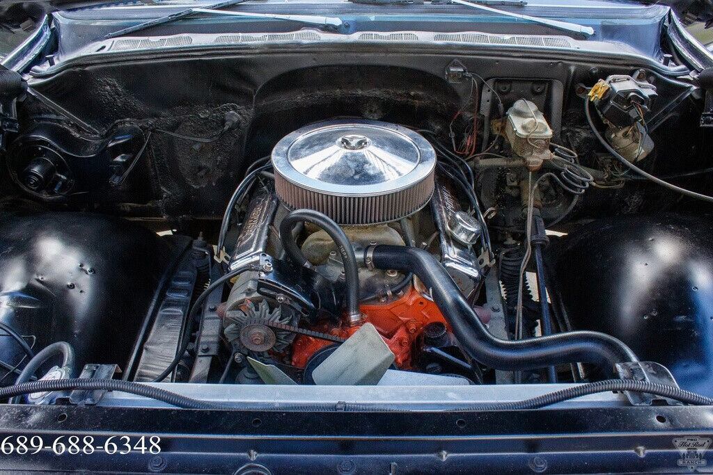 1977 Chevrolet C-10 Shortbed / 5.0L 305 V8 4-Spd