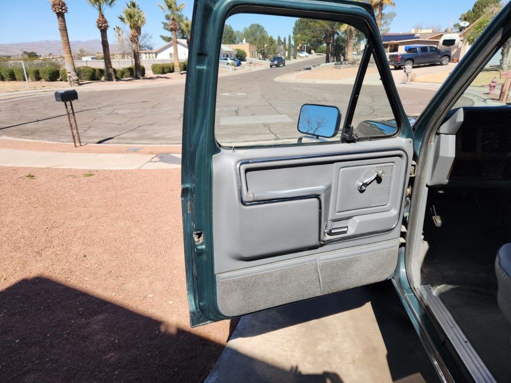 1986 Ford F-150 XL, Styleside