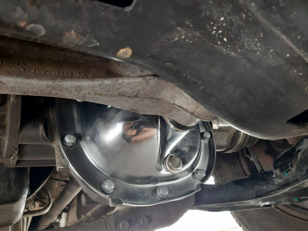 2009 Ford F-150 XL pickup [minor blemishes]