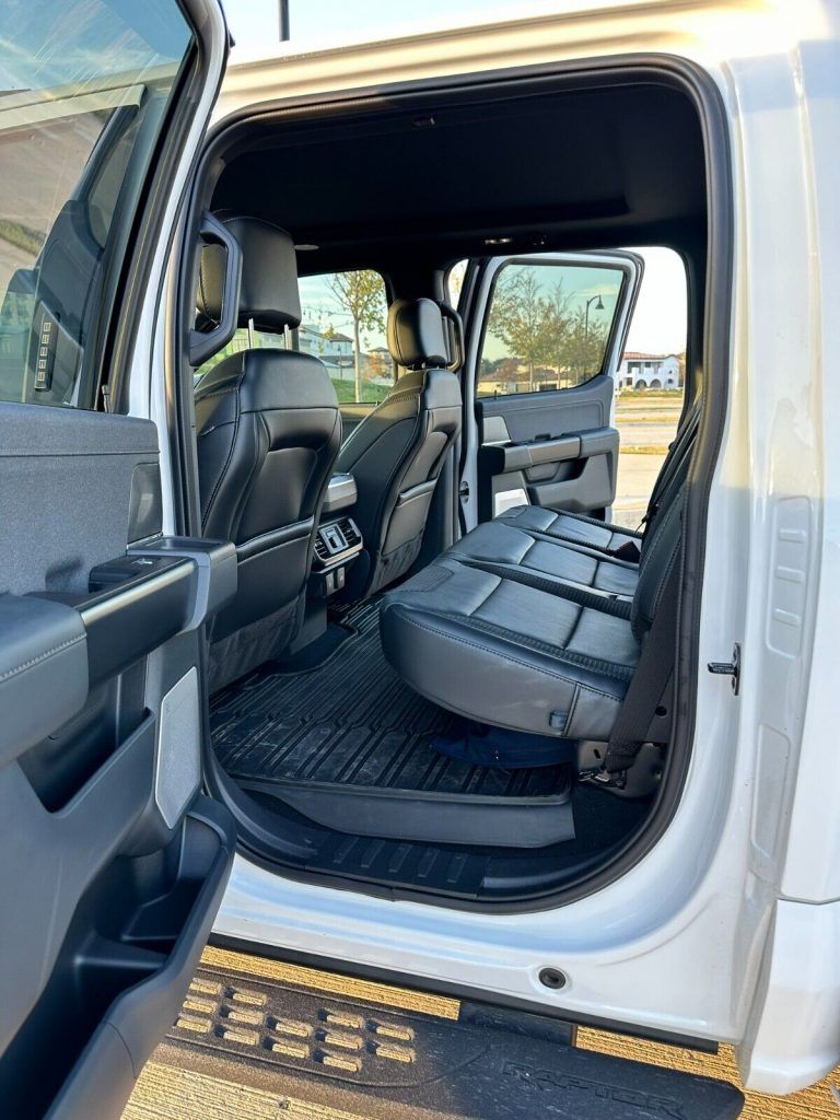 2023 Ford F-150 Raptor pickup [awesome shape]