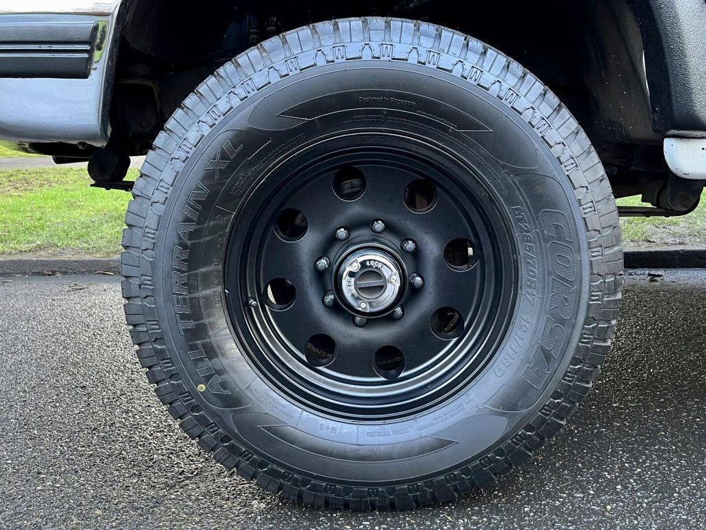 1996 Ford F-350 HD XLT 4X4 REGULAR CAB 2DR LONG BED