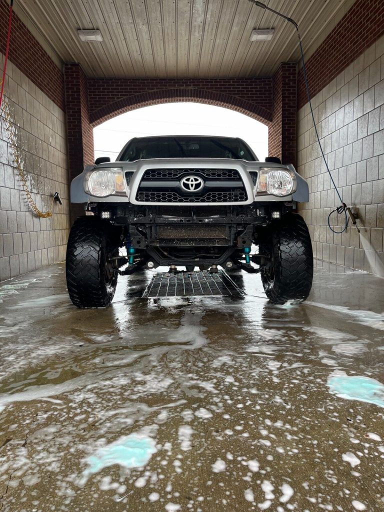 2009 Toyota Tacoma Access Cab pickup [serviced]