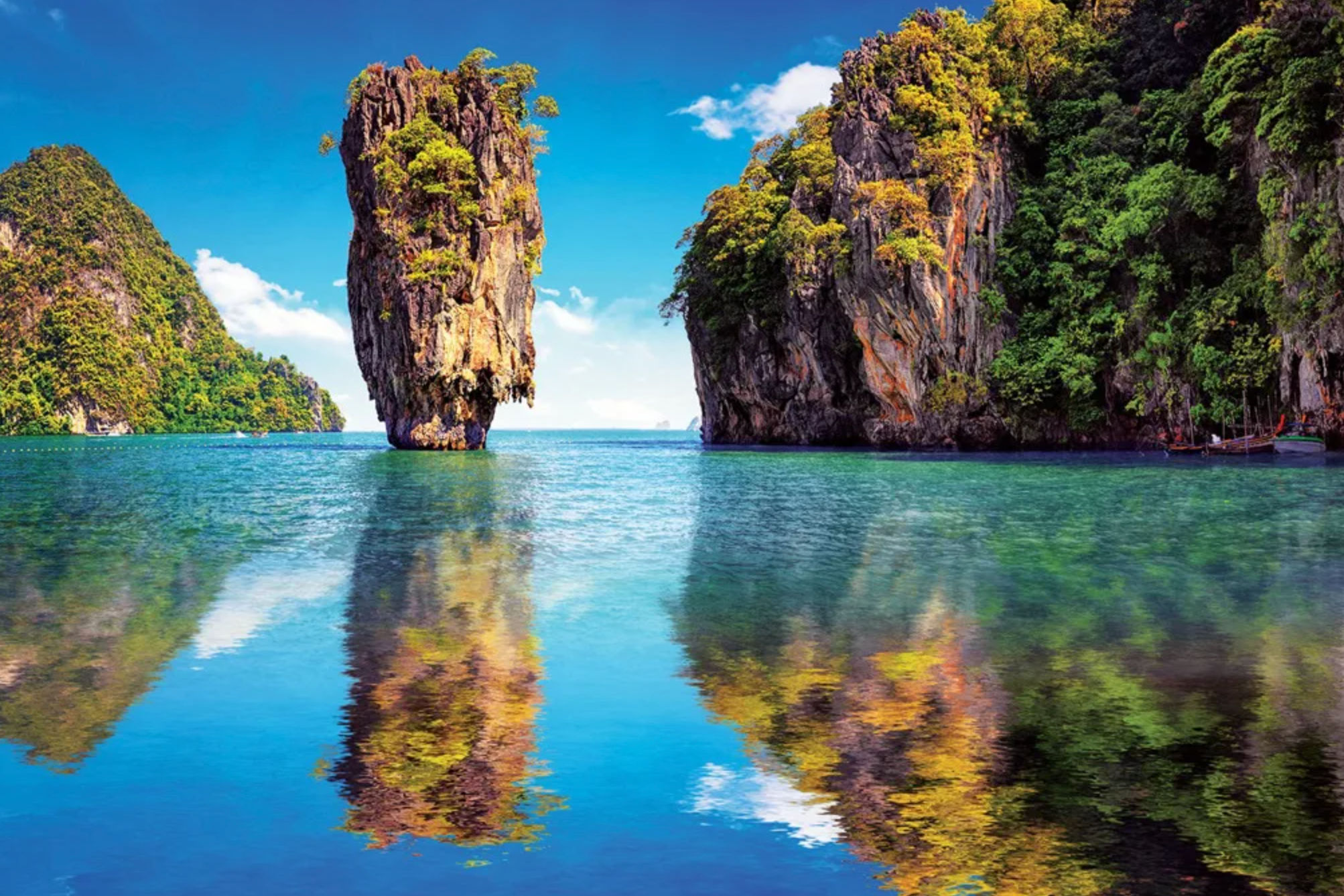 James bond island