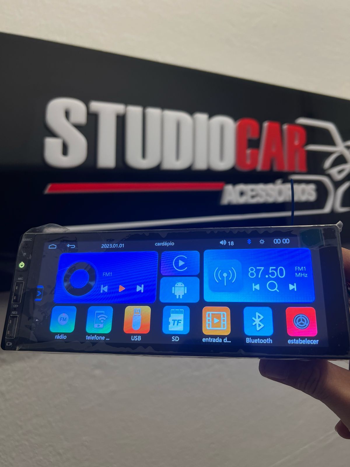 Multimidia C/Carplay A.Auto 1Din Tela 6.86”