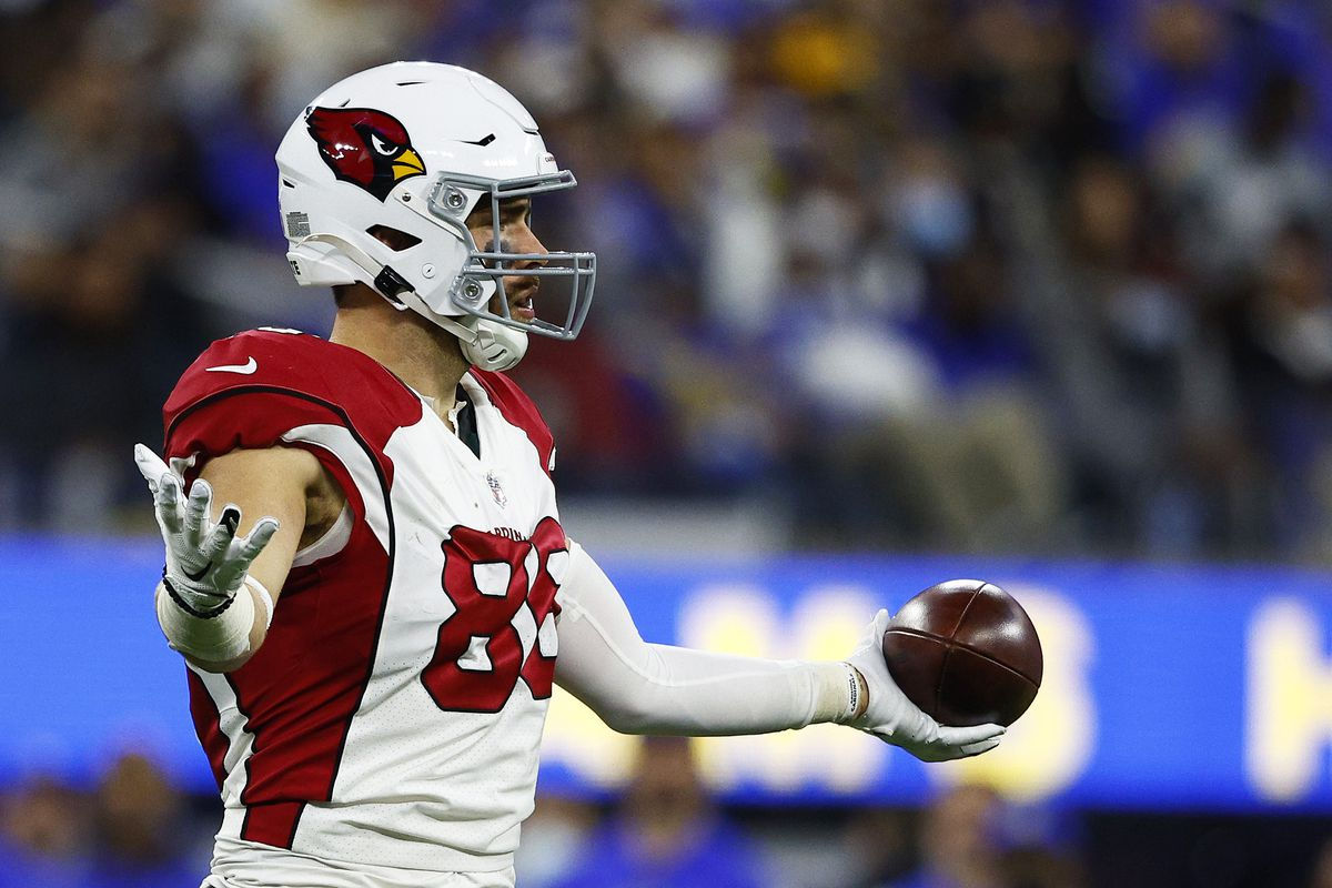 Arizona Cardinals got it right by keeping four tight ends