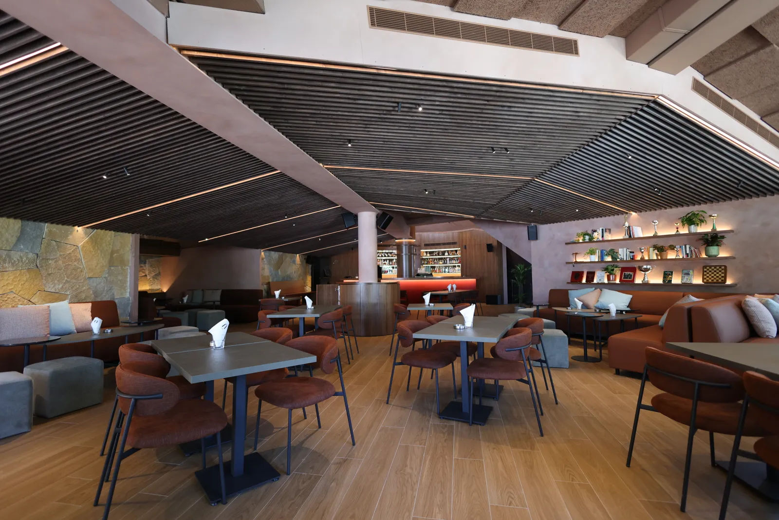 Iglu Restaurant – Mzaar — site photograph