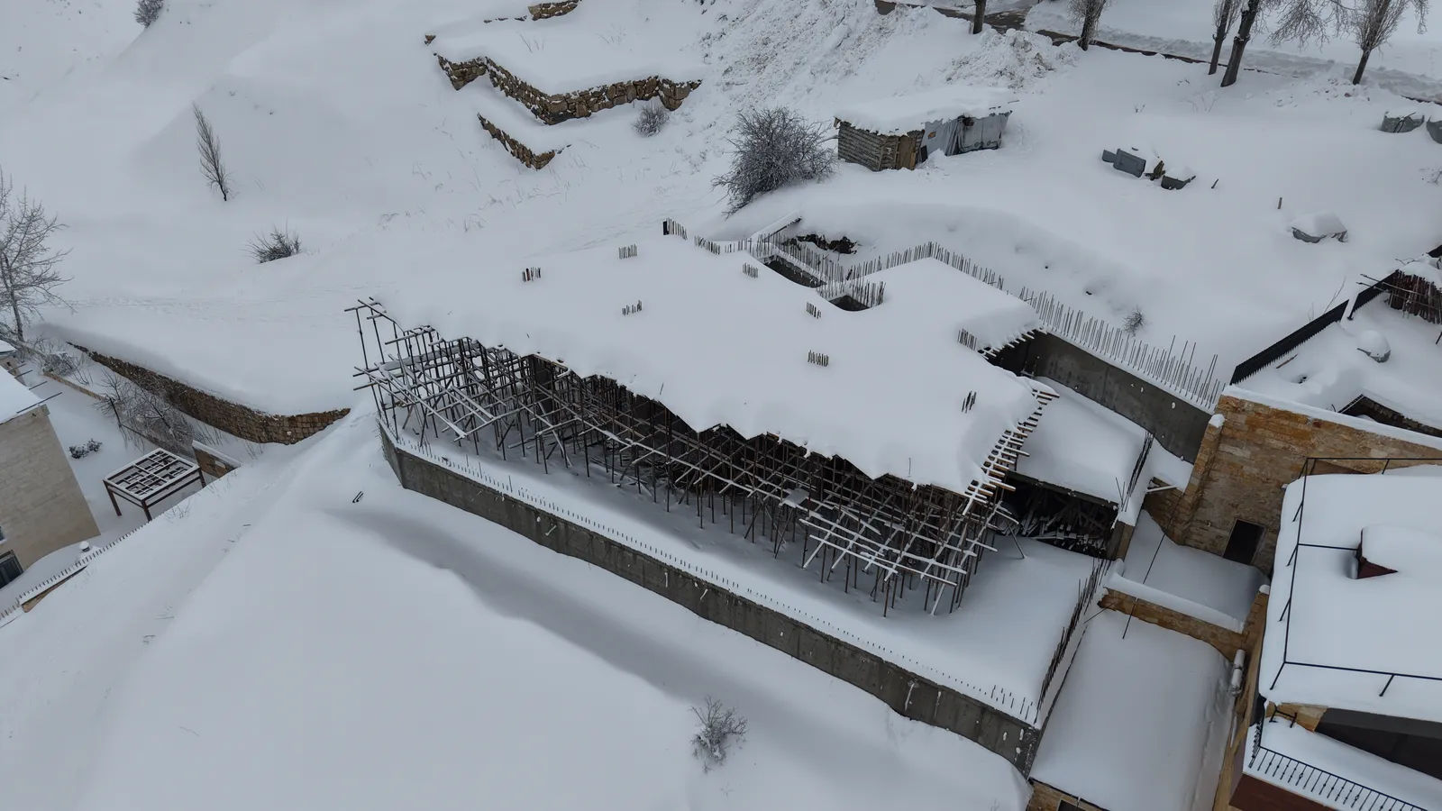 Tilal El Aasal -
Kfardebian 6879 — site photograph