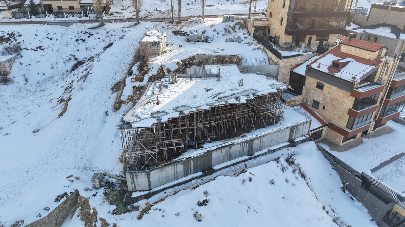 Tilal El Aasal -
Kfardebian 6879 — site photograph