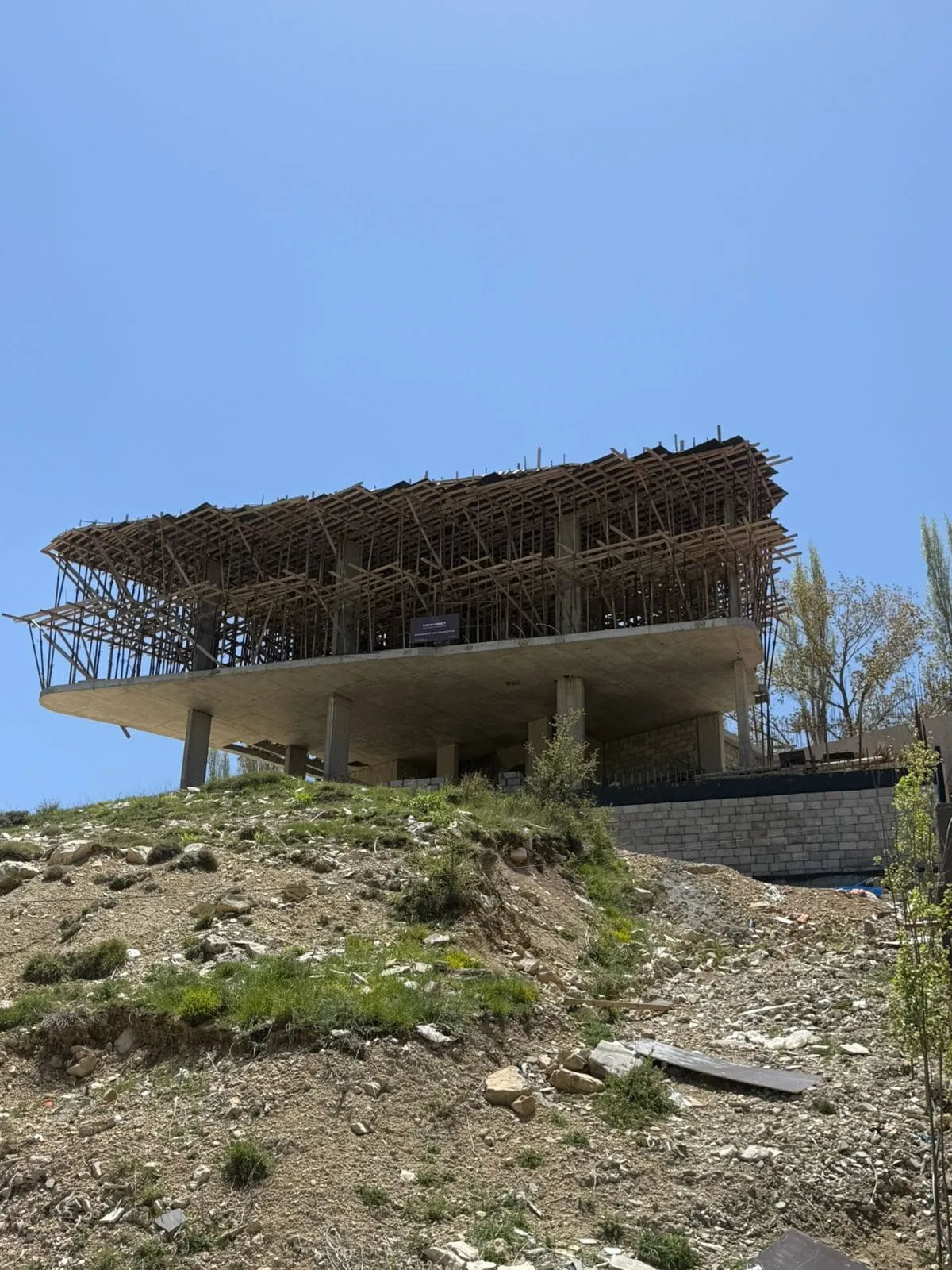 Tilal El Aasal -
Kfardebian 6879 — site photograph
