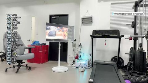 오늘 봉준님 첫 매니져출근❤️