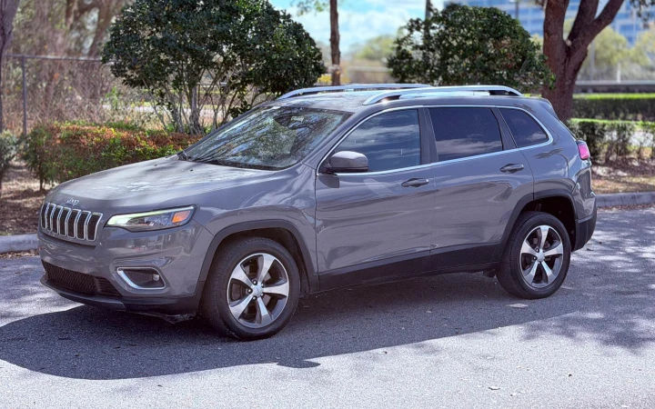 Jeep Cherokee 2020 — Virtus Car Rental Orlando